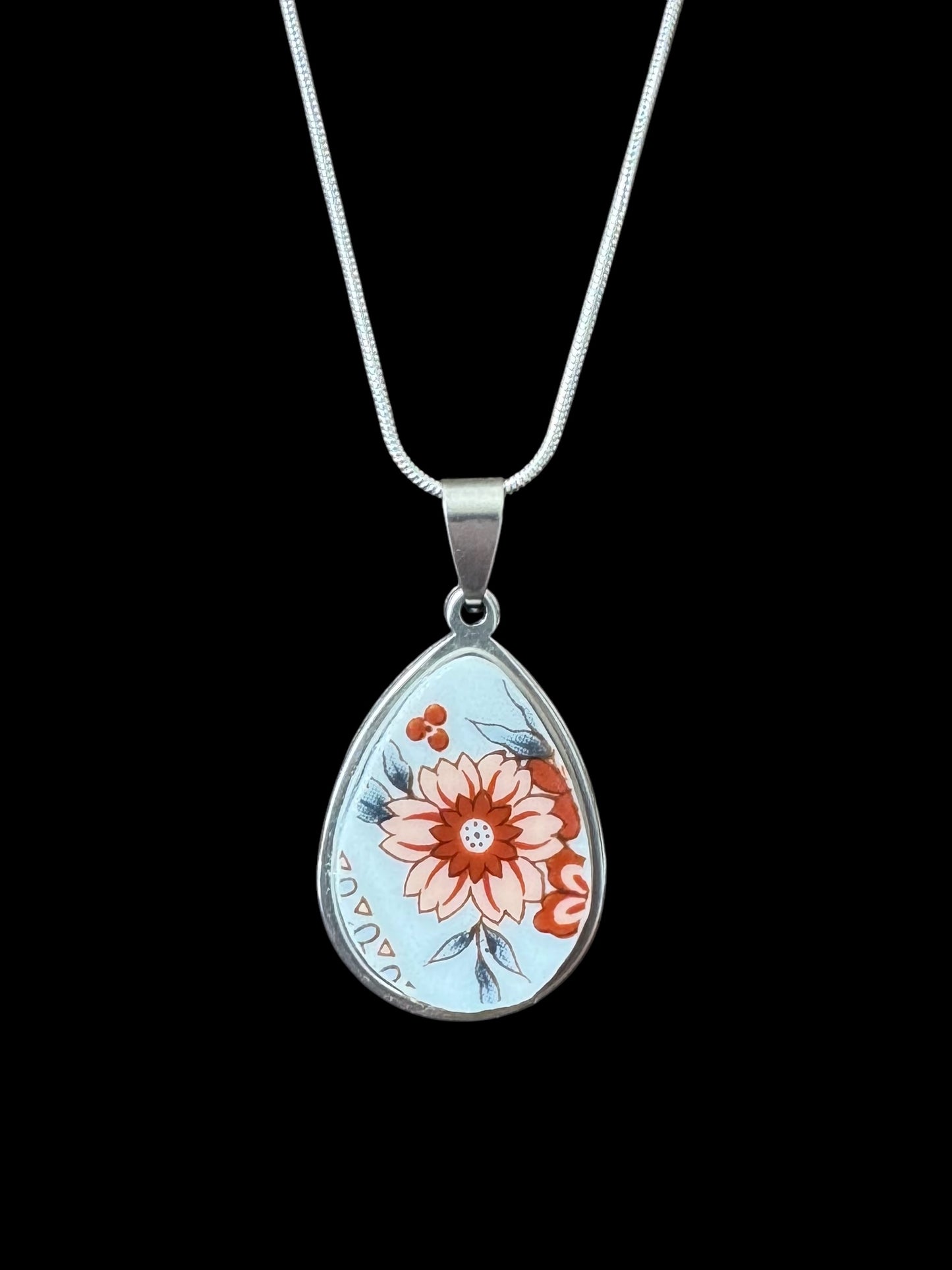 Vintage China Pendant/Necklace